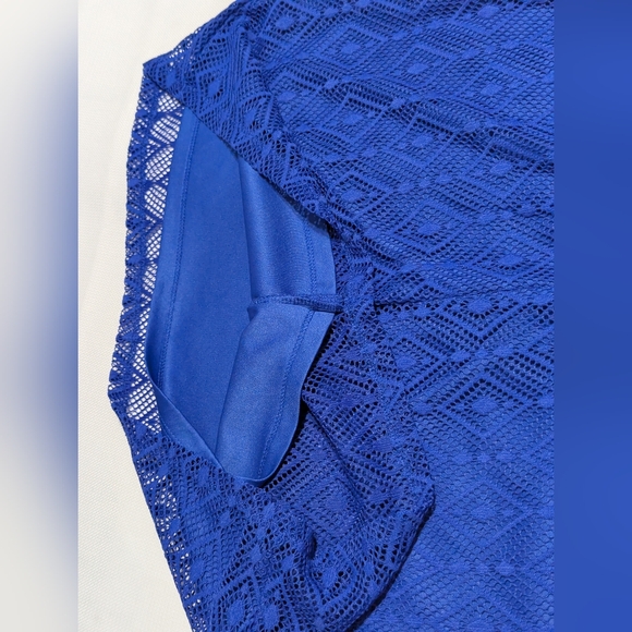 Guess Geo Lace Sheath Cobalt Blue Cocktail Dress W/ Keyhole Detail Size: 14 - Picture 9 of 11